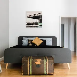 90sqm 2br Design Gem - Outdoor Terrace Apartment
